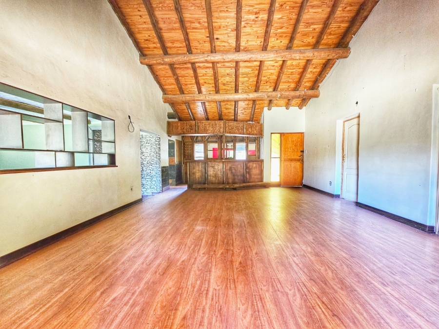 5 Bedroom Property for Sale in Vaalpark Free State